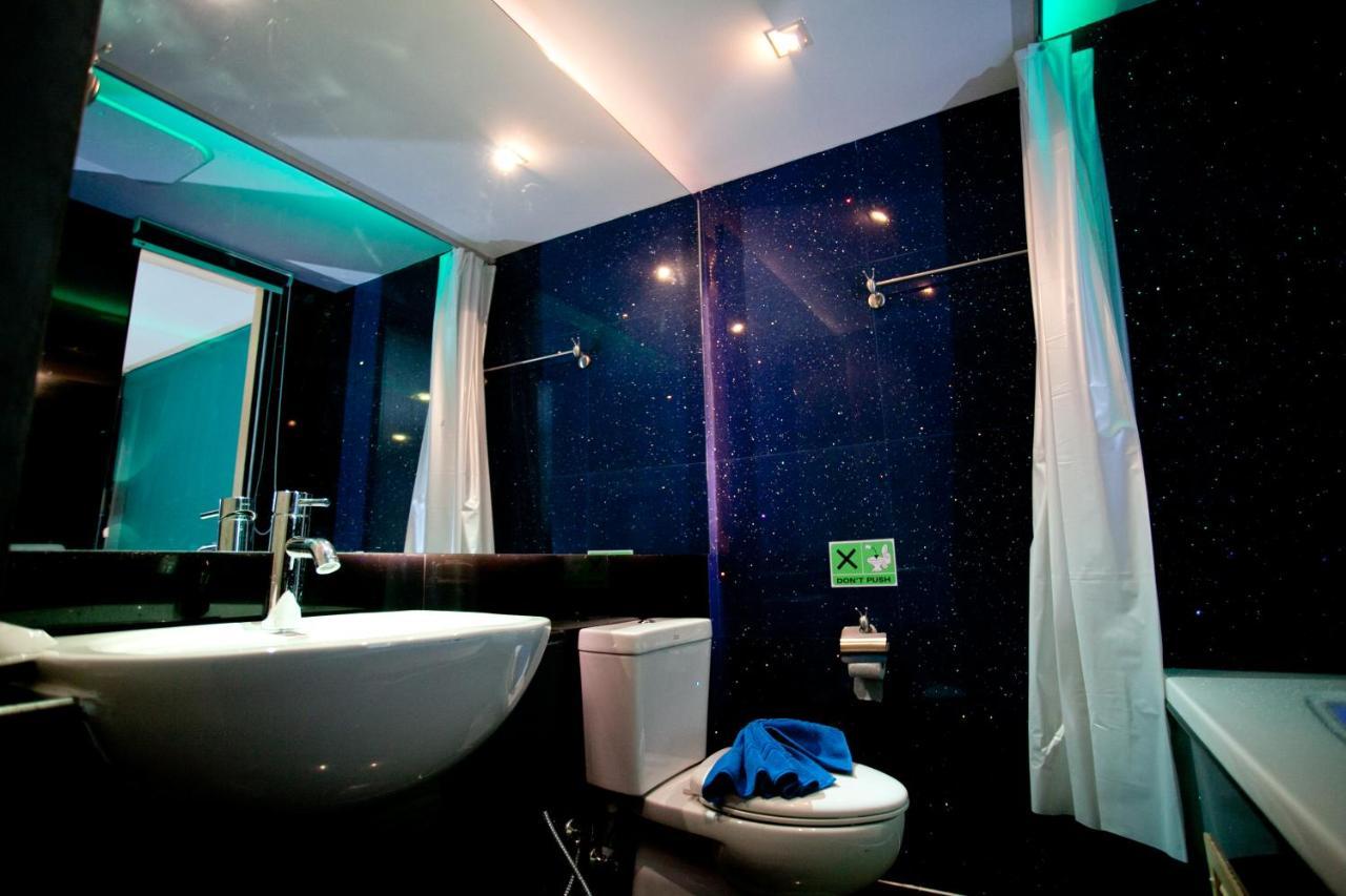 Sea Cono Boutique Hotel Phuket Bagian luar foto