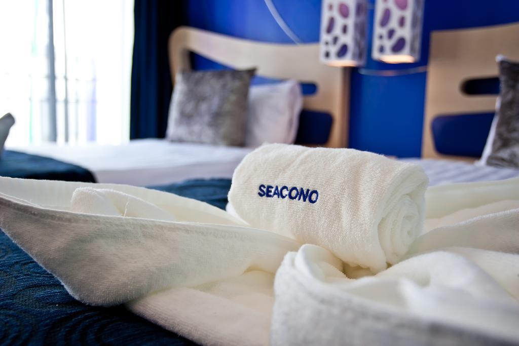 Sea Cono Boutique Hotel Phuket Bagian luar foto